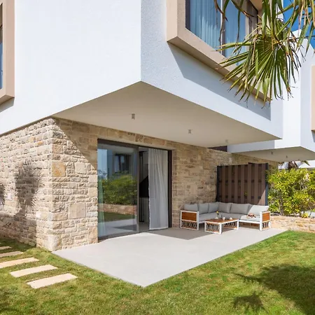 Holiday Palms-8 By Interhome *
